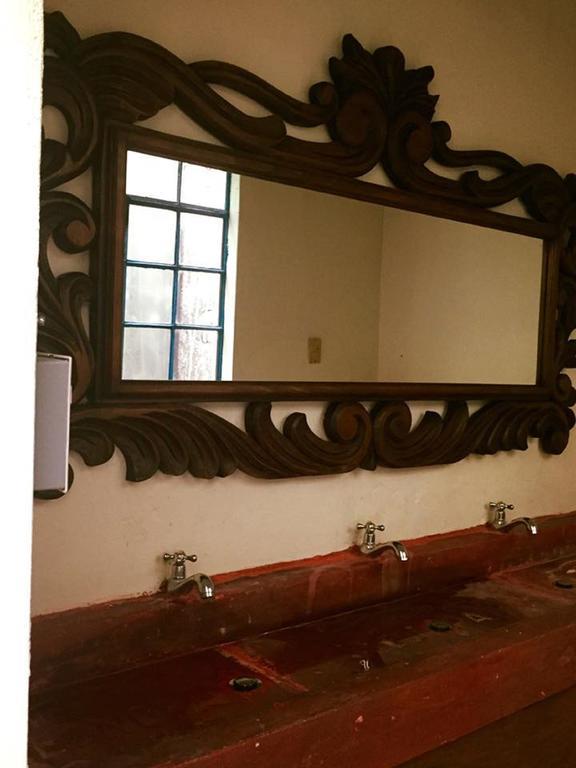Leonora Hostal 푸에블라 외부 사진