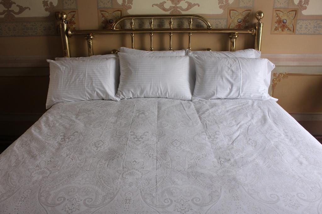 Leonora Hostal 푸에블라 외부 사진