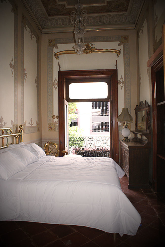 Leonora Hostal 푸에블라 외부 사진