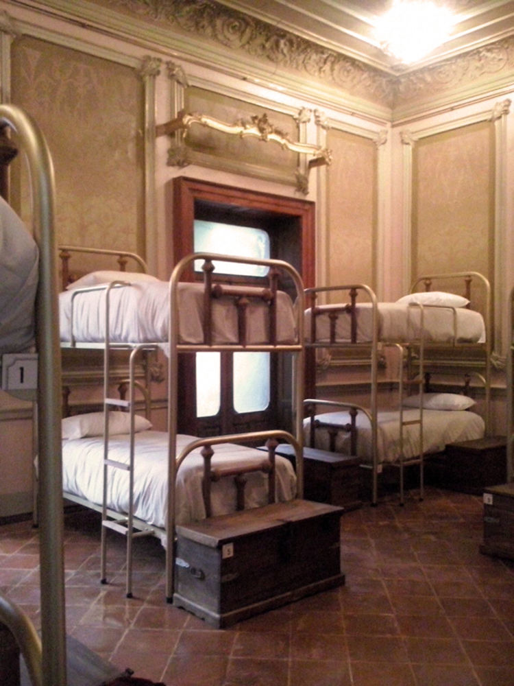 Leonora Hostal 푸에블라 외부 사진
