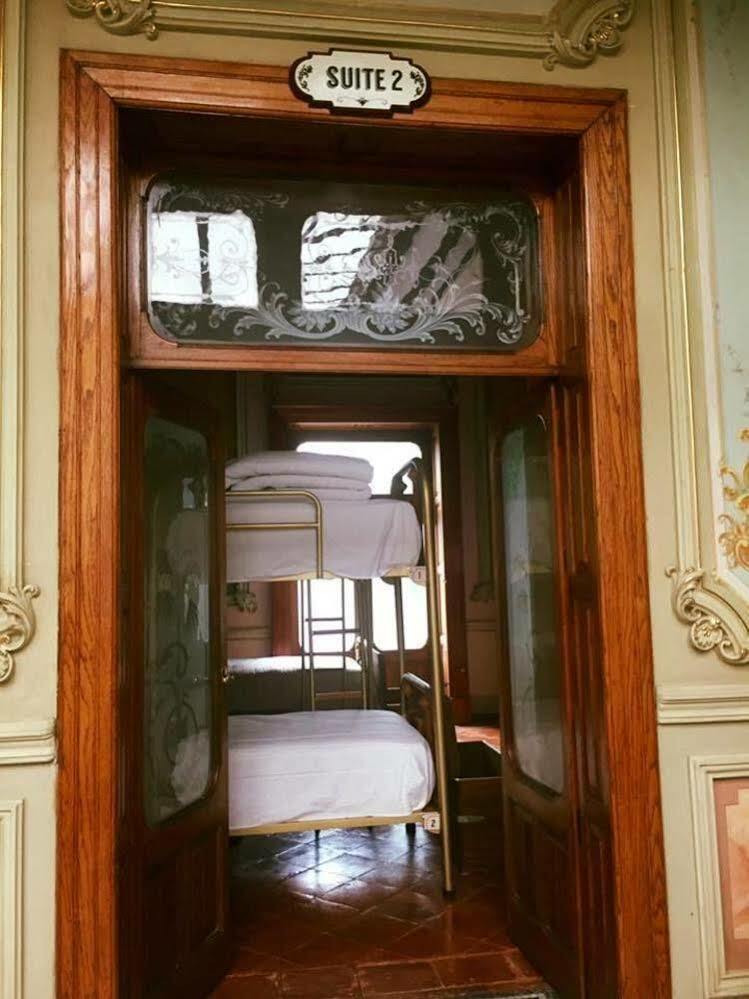 Leonora Hostal 푸에블라 외부 사진