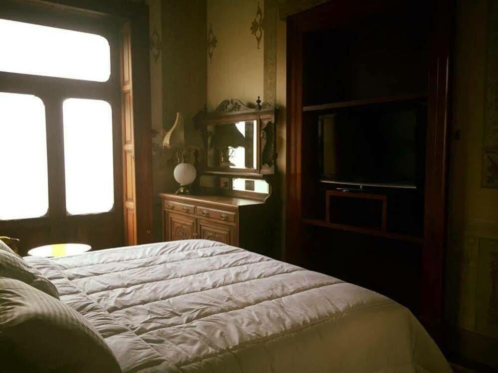 Leonora Hostal 푸에블라 외부 사진
