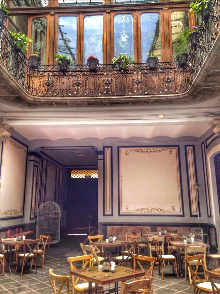 Leonora Hostal 푸에블라 외부 사진